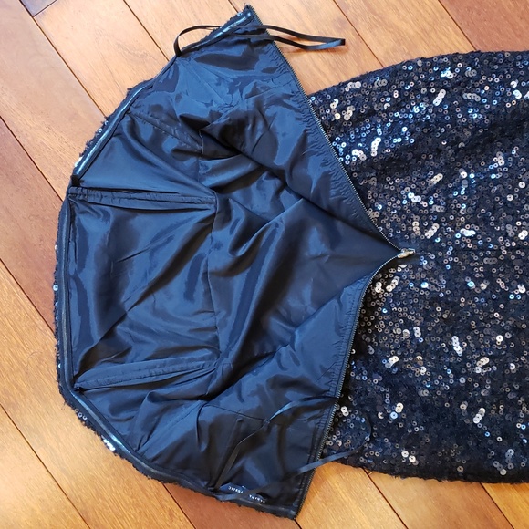 Banana Republic Black Sequin Strapless Sheath dress - Picture 7 of 10